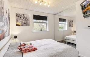 4 Schlafzimmer, Reisekinderbett, kostenloses WLAN