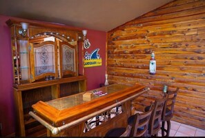 Bar (en la propiedad)