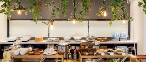 Dagelijks ontbijtbuffet (JPY 1100 per persoon)