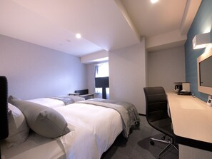Twin Room, 2 Wide Beds, Non Smoking (B) | Down duvets, desk, laptop workspace, blackout curtains - Green Rich Hotel Tottori Ekimae Artificial Hot Spring Futamata Yunohana (Tottori)
