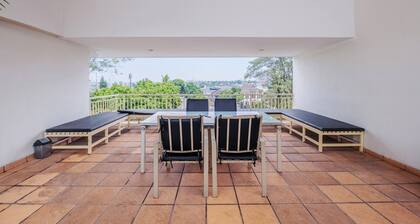 Collection O 818 Micasa Residence