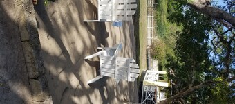 Treasure Beach Inn and Bar