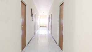 Unclassified image, 2 of 27, button - Grand Ijen Guest House (Batu)