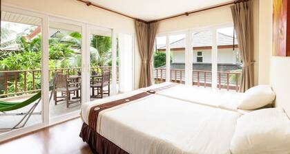 4 Bedrooms Beach Villa with 3 pools at Villa 21 Chaam Baan Talay Samran
