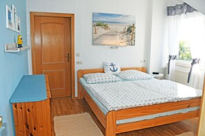 2 bedrooms, WiFi, bed sheets