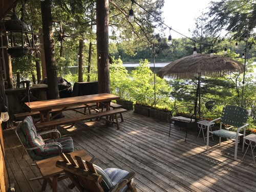 Private spacious lakefront pet friendly lodge on 300 acres,swim hike fish relax!