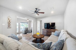 Smart TV, DVD player, offices