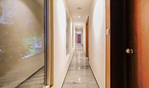 LED TV, fireplace - The Mount City (Chennai)