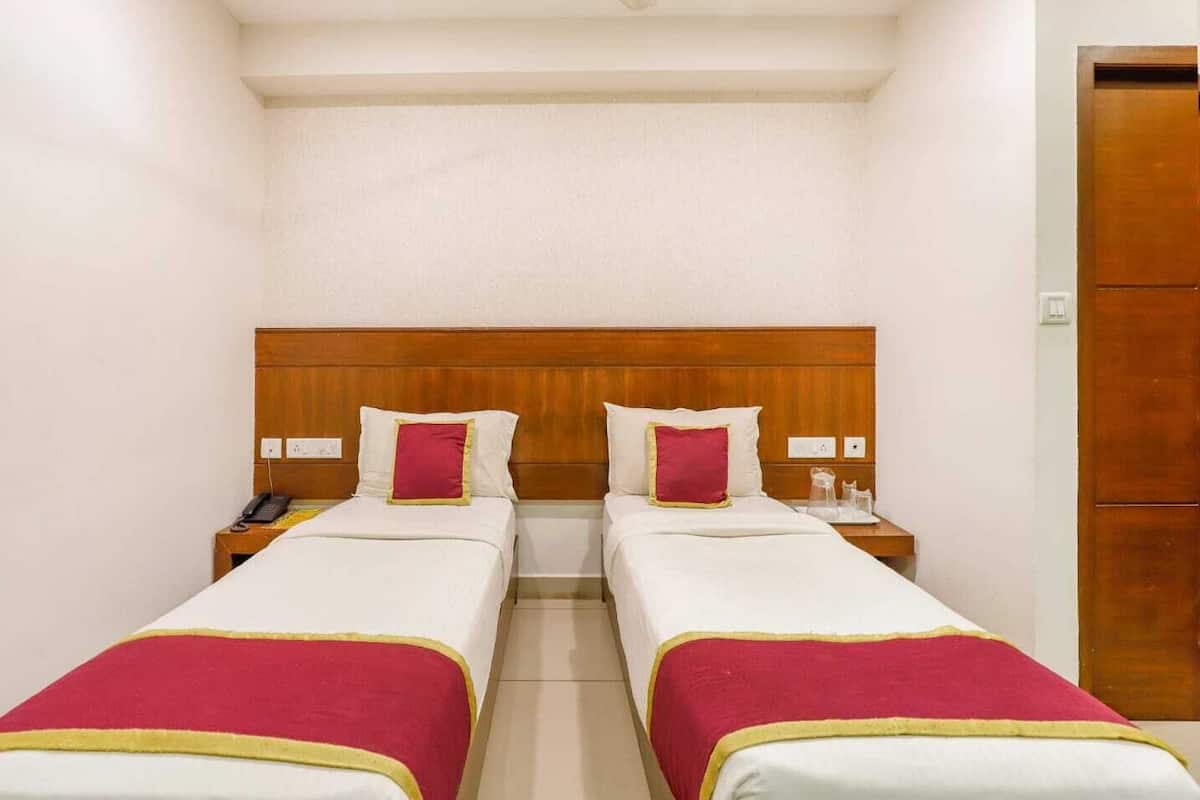 Executive-Zweibettzimmer, 2 Einzelbetten | Hochwertige Bettwaren, Select-Comfort-Betten, Zimmersafe, Schreibtisch