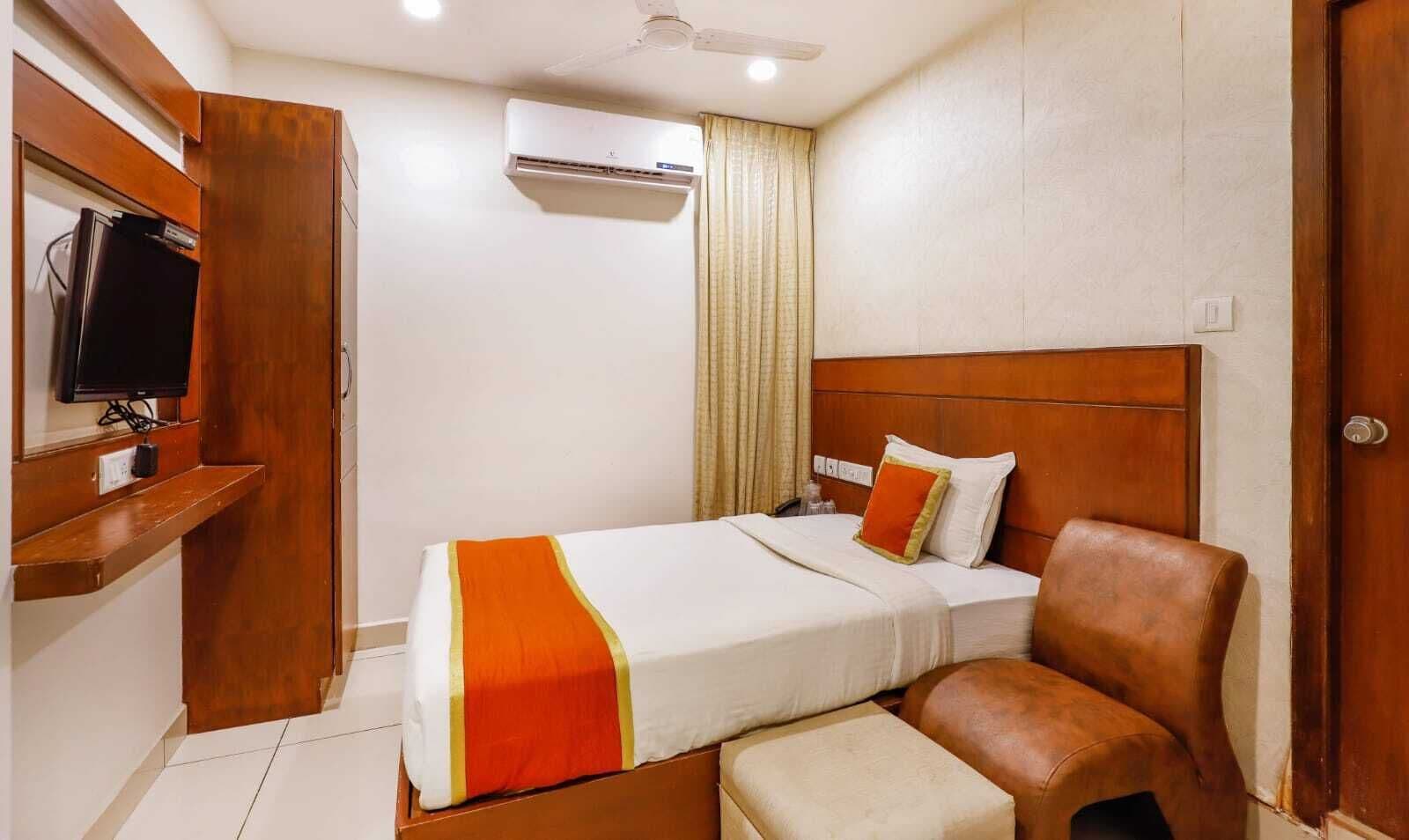 디럭스룸, 더블침대 1개 | 고급 침구, 셀렉트 컴포트 침대, 객실 내 금고, 책상