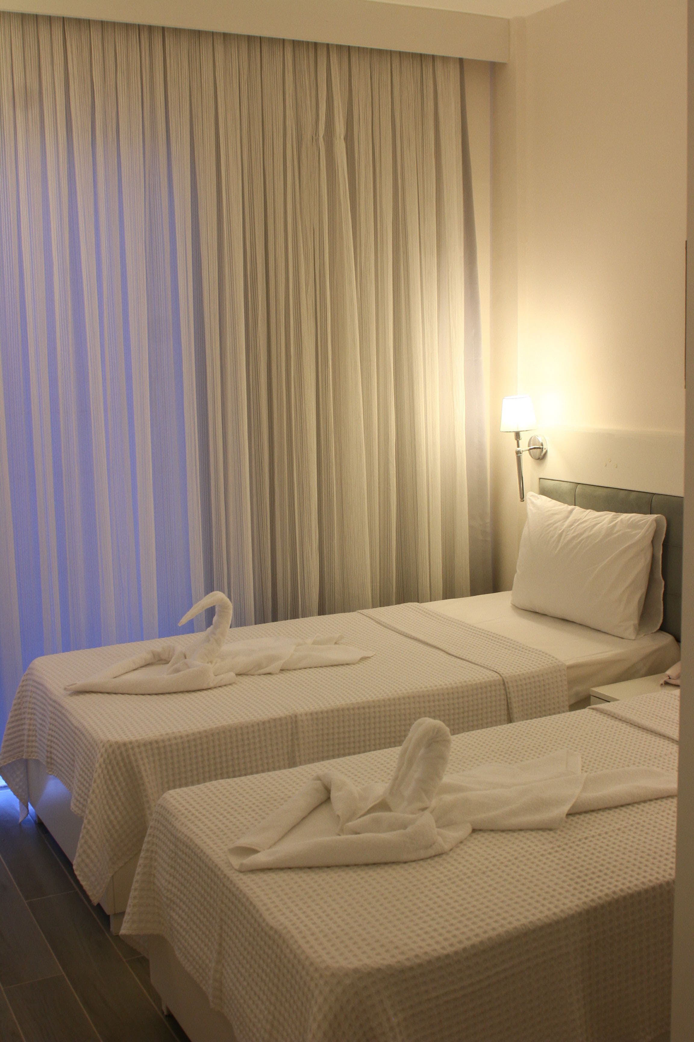 superior twin room, mountain view | 1 bedroom, minibar, desk, free wifi