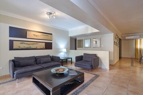 Harmony Apartment Close to Downtown Center Mall 