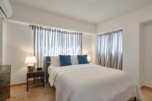 3 間睡房、高級寢具、房內夾萬、書桌