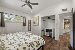 2 chambres, fer et planche Ă repasser, Wi-Fi gratuit, draps fournis