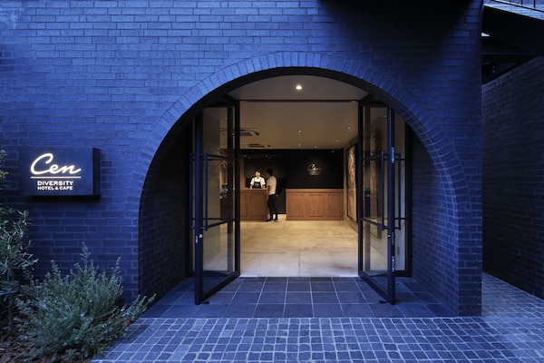 Fassade der Unterkunft – Abend/Nacht