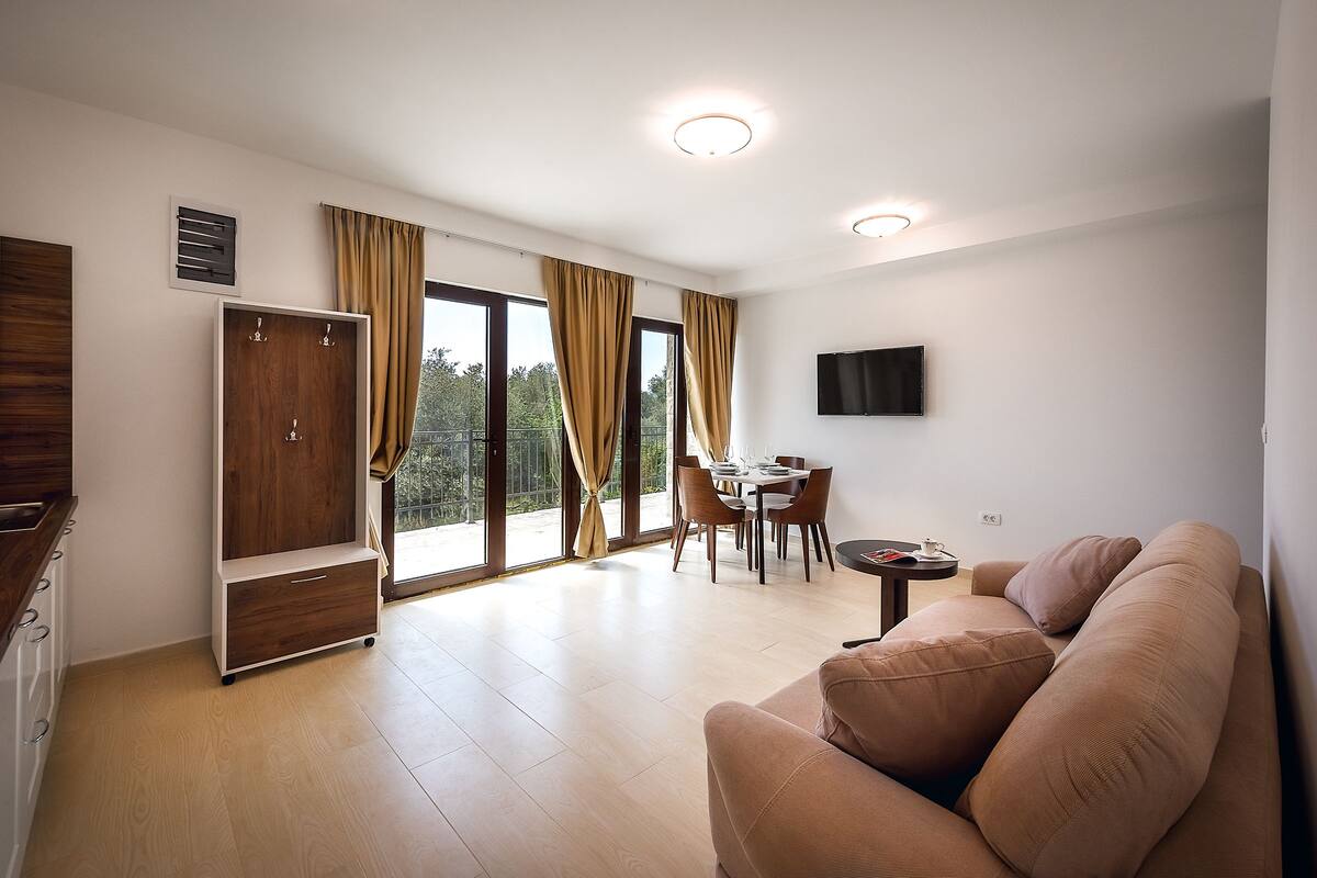 In-room safe, desk, laptop workspace, blackout curtains