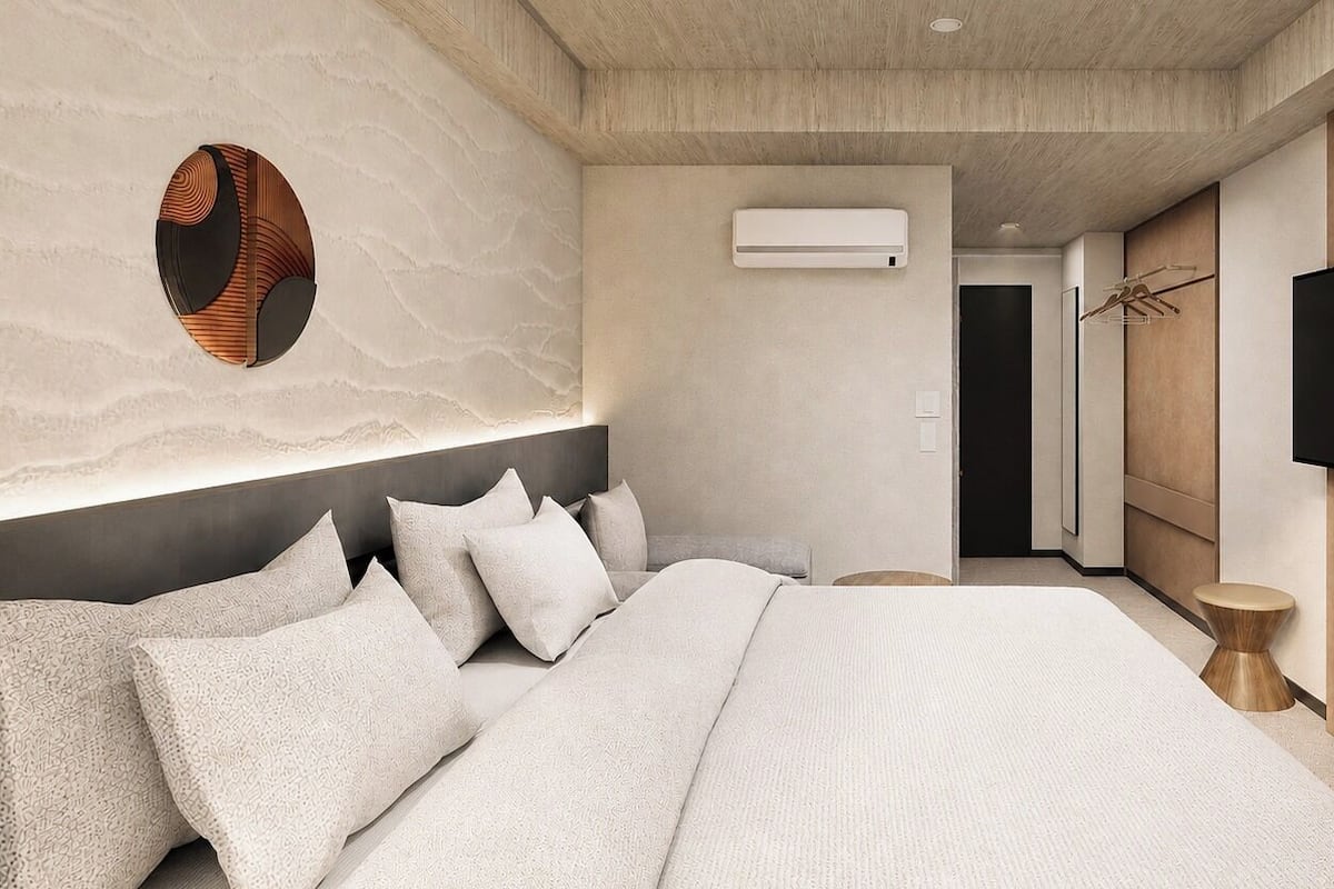 Standard Room, 3 Twin Beds | In-room safe, desk, blackout drapes, WiFi (free)
