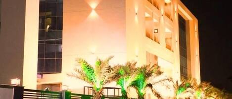 Façana frontal de l'allotjament