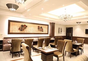 Desayuno buffet incluido todos los días 