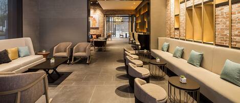 Breakfast, lunch and dinner served