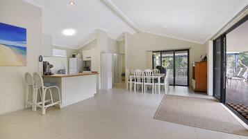 House, 3 Bedrooms | Living area | Plasma TV, DVD player