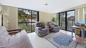 House, 3 Bedrooms | Living area | Plasma TV, DVD player