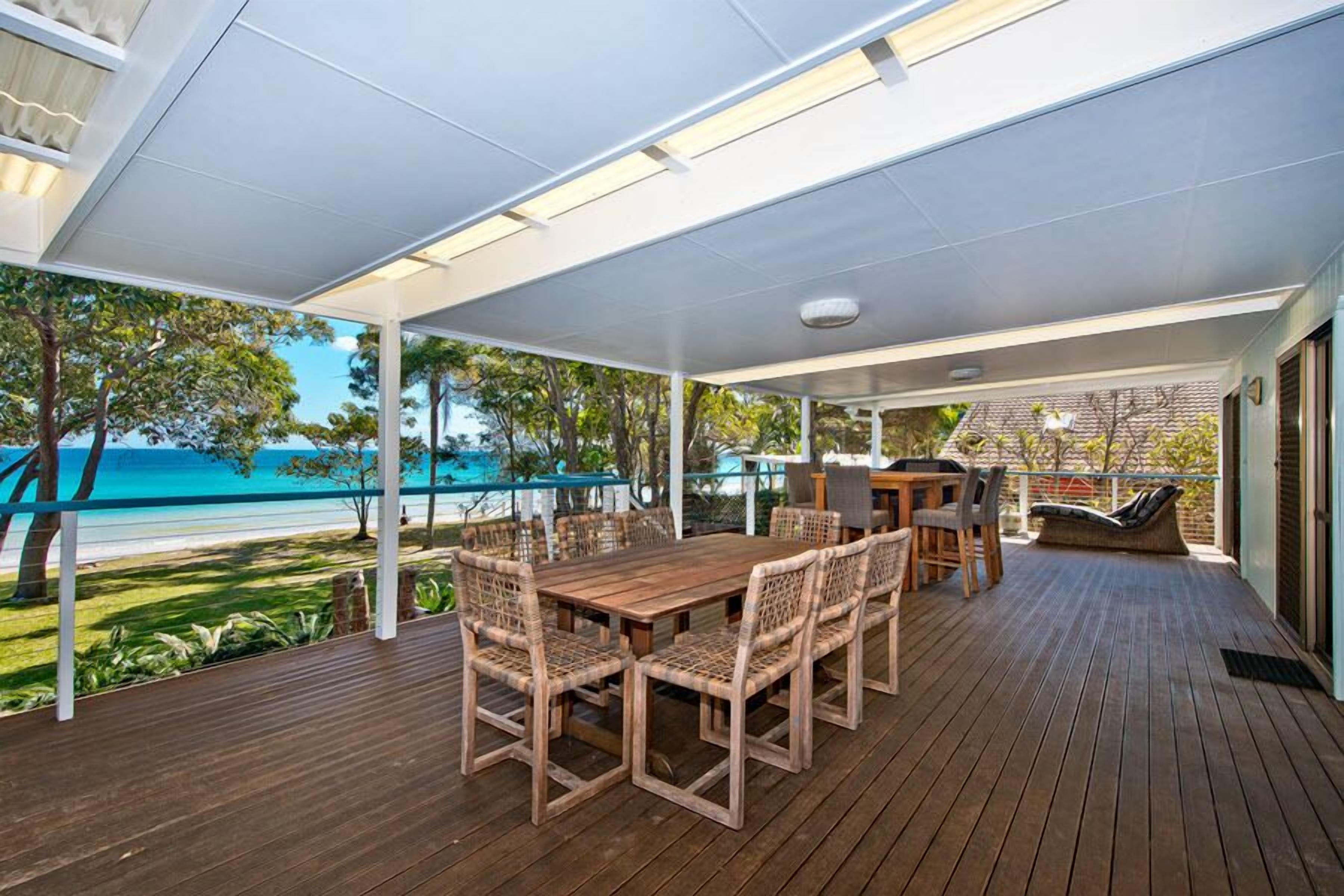 منزل - ٥ غرف نوم | شرفة