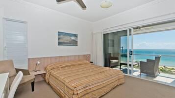 Apartment, 4 Bedrooms | 4 bedrooms, iron/ironing board