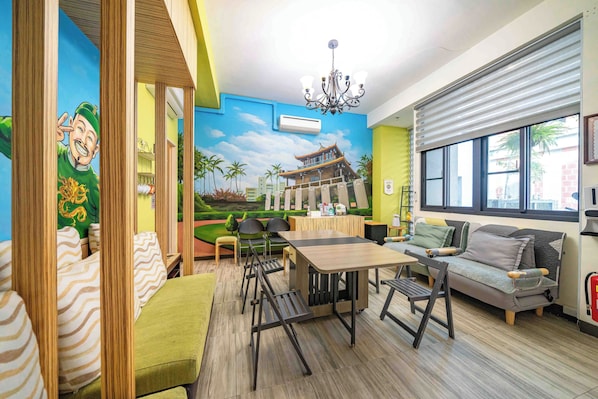 Reception - Chikan Fun Guesthouse (Tainan)