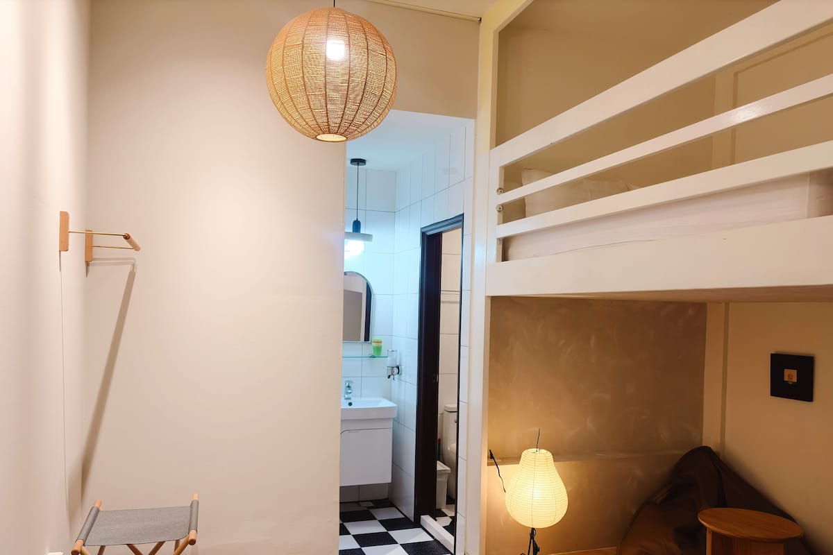 Deluxe Double Room, Non Smoking, City View | Premium bedding, down comforters, individually decorated, soundproofing