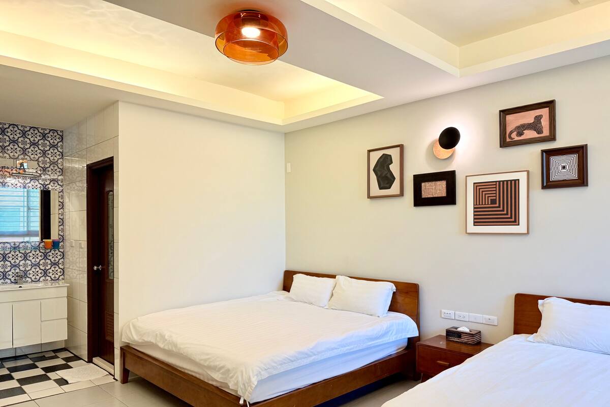 Premium bedding, down duvets, soundproofing, free WiFi