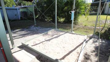 Children’s play area – outdoor