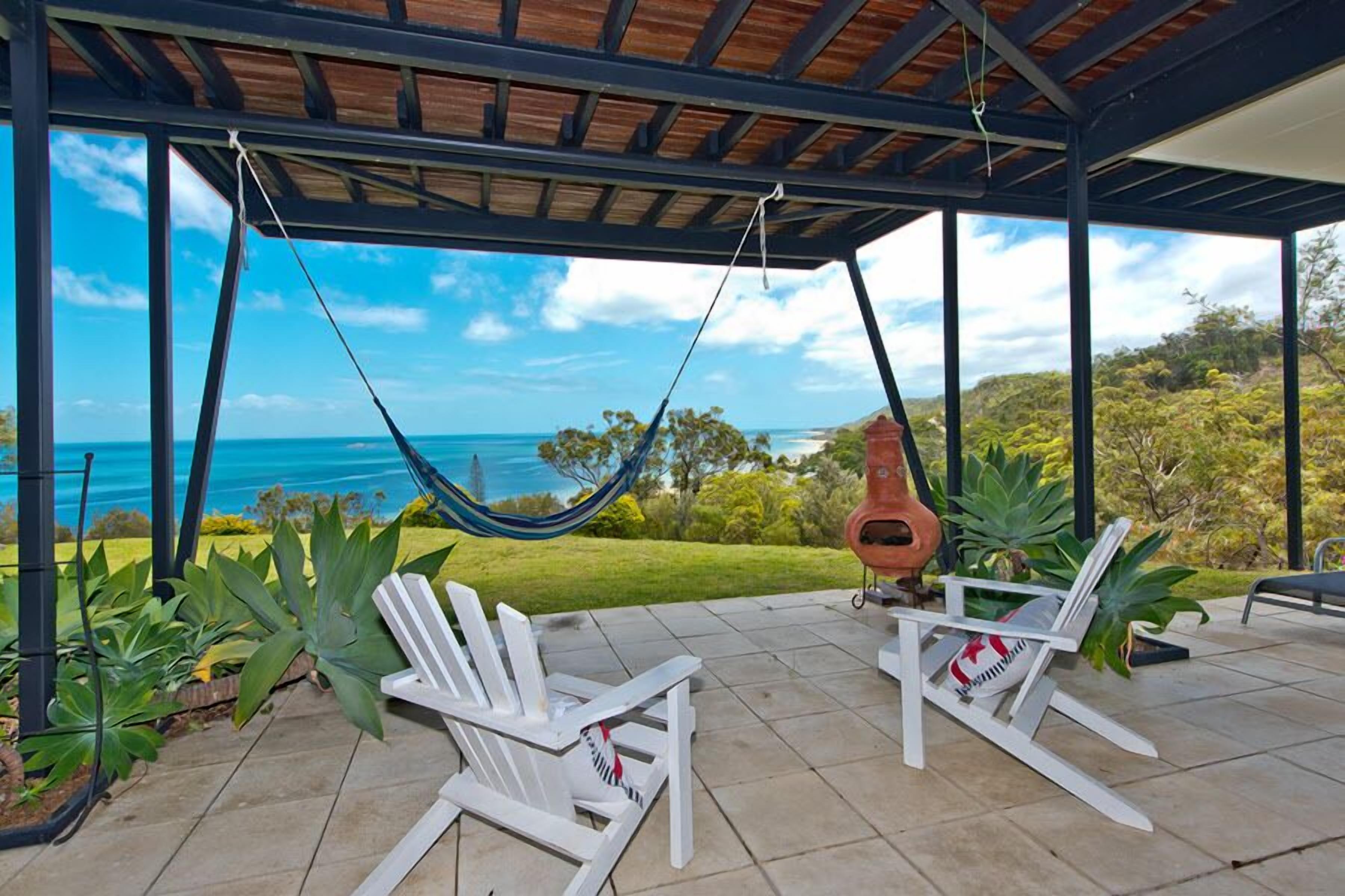 House, 3 Bedrooms | Terrace/patio