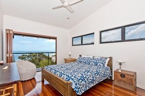3 bedrooms, iron/ironing board - Moreton View (Moreton Island)