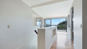 Smart TV, Netflix, DVD player - Ohana Tangalooma Beach House (Moreton Island)