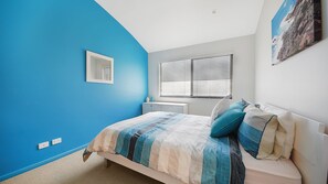 House, 4 Bedrooms | 4 bedrooms, iron/ironing board - Sahara Blue (Moreton Island)