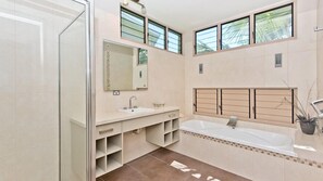 House, 3 Bedrooms (2 Queen, 2 Tri-bunk, 1 Double Sofabed) | Bathroom | Separate tub and shower, towels - Tangalooma Sea Change (Moreton Island)