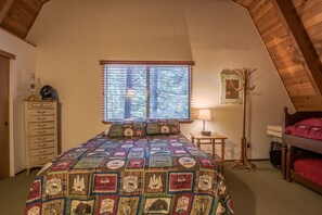 4 bedrooms, free WiFi, bed sheets