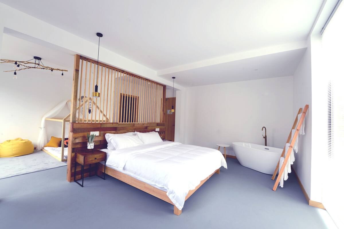 Individually decorated, blackout curtains, rollaway beds, free WiFi