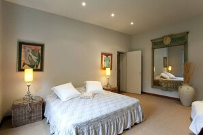 3 多间卧室、熨斗/熨衣板、免费 WiFi、床单