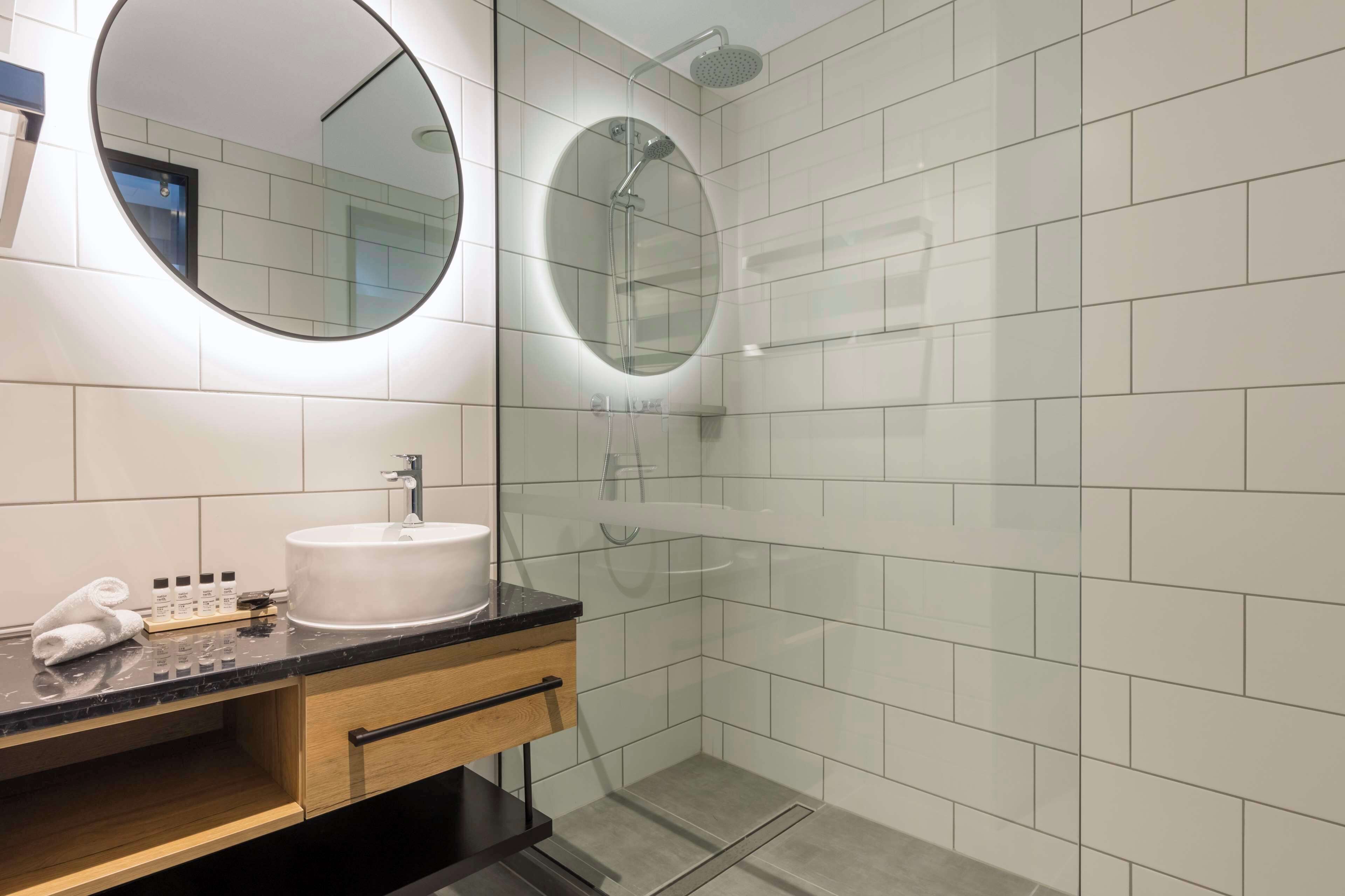 Photo - Oaks Wellington Hotel