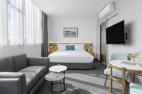 Oaks Wellington Hotel