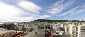 Oaks Wellington Hotel