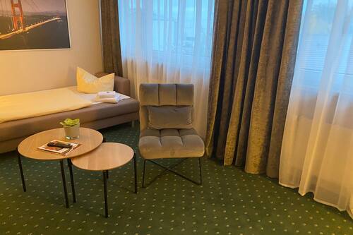 Standard-Suite, eigenes Bad (Standard Familienzimmer) | Zimmerausstattung