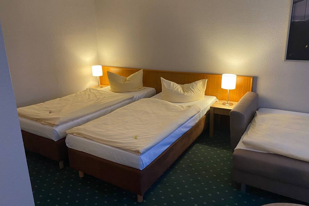 Standard-Suite, eigenes Bad (Standard Familienzimmer) | Zimmerausstattung