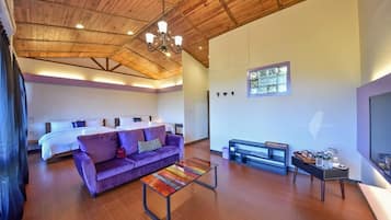 Mountain view Quadruple Room | Desk, blackout drapes, free WiFi, bed sheets