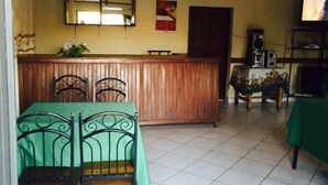 Daily full breakfast for a fee - Town View Guest House (Kigali)