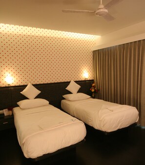 In-room safe, desk, laptop workspace, blackout curtains