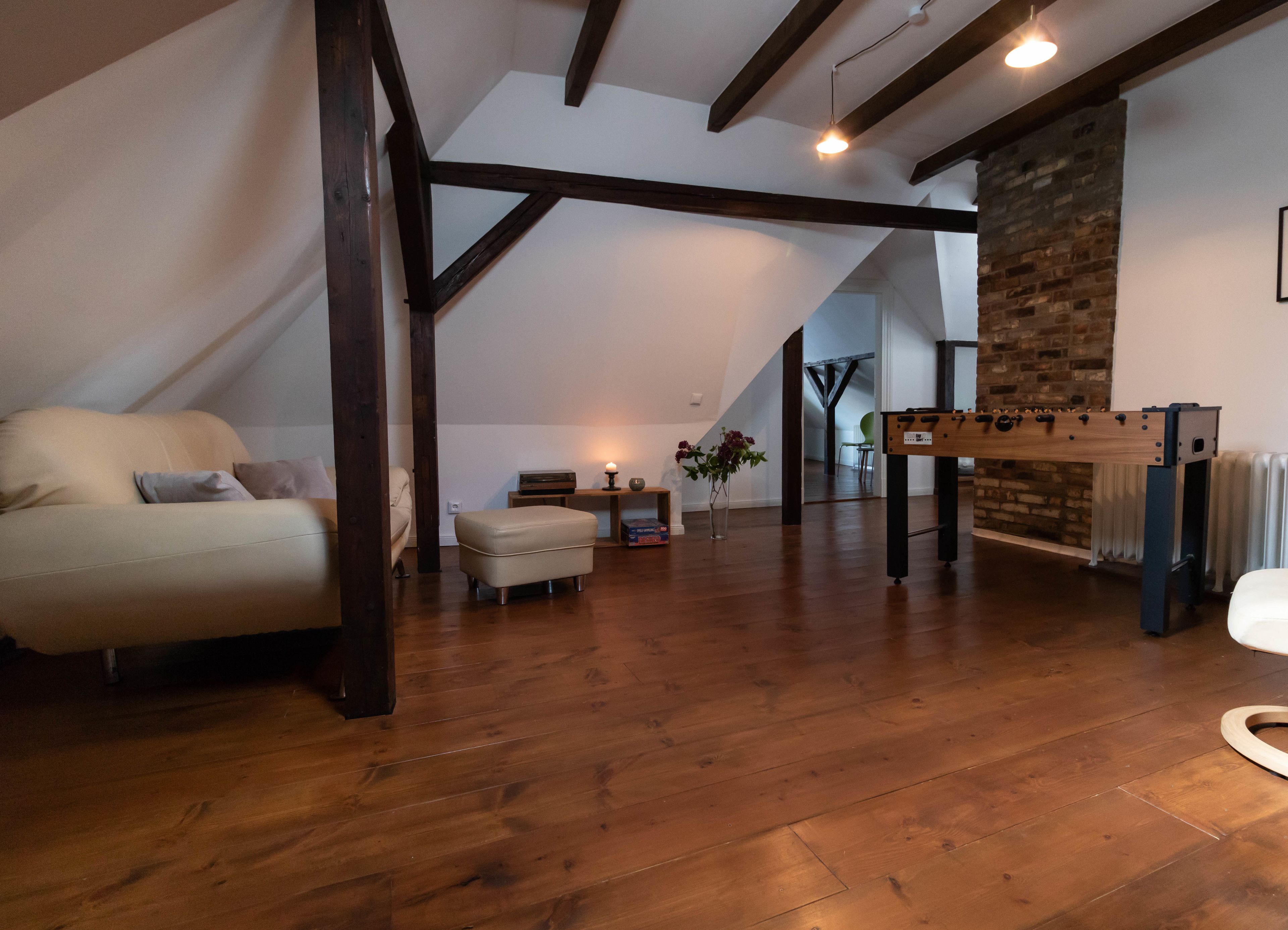 經典頂樓客房 (Apartment) | 起居區 |  LCD 液晶電視