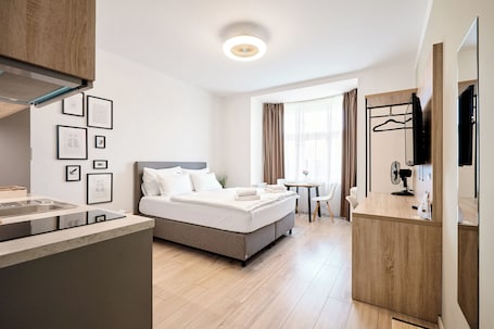 Classic Studio | 1 bedroom, desk, blackout drapes, iron/ironing board